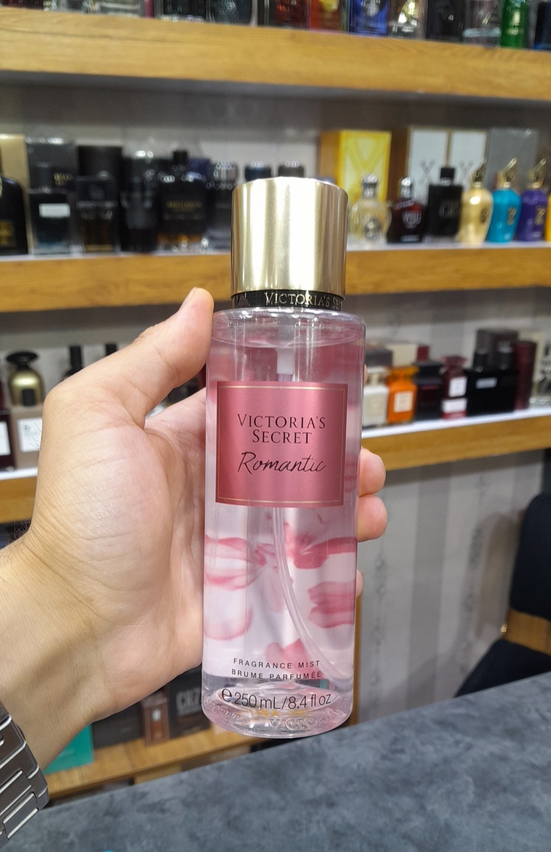 photo_2026-08-01_07-12-39 بادی اسپلش ویکتوریا سکرت رمانتیک 250 میل اورجینال | Victoria's Secret Romantic